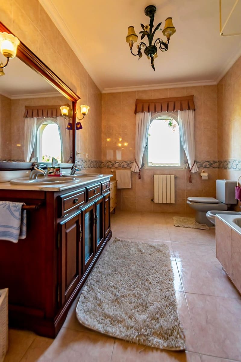 8 chambre Villa/Maison à vendre à Alfaz del Pi / L'Alfas del Pi avec piscine garage - 2 450 000 € (Ref: 6870918)