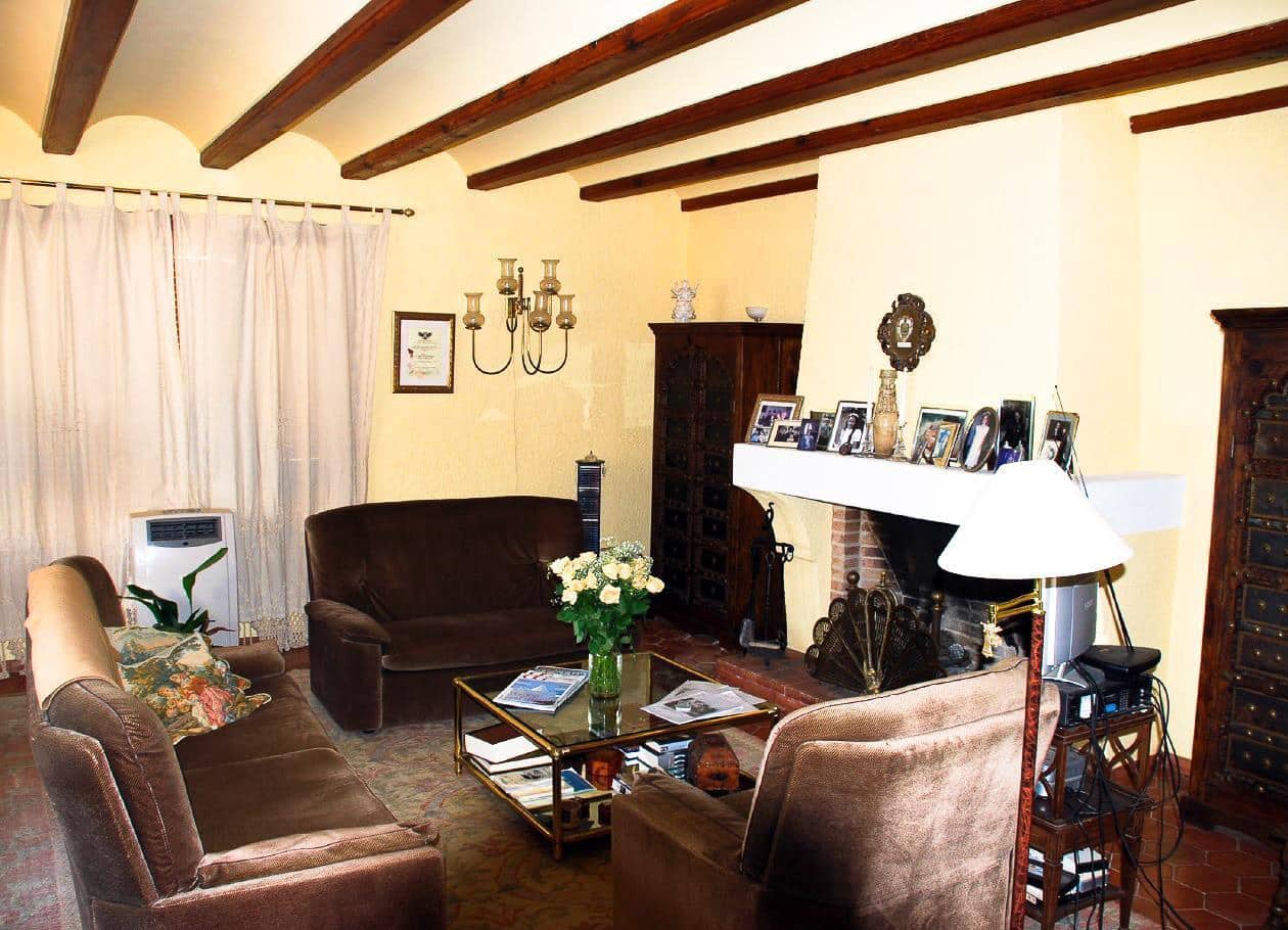 4 makuuhuone Huvila myytävänä paikassa La Villajoyosa / Vila Joiosa mukana uima-altaan 
autotalli - 4 000 000 € (Ref: 6870928)