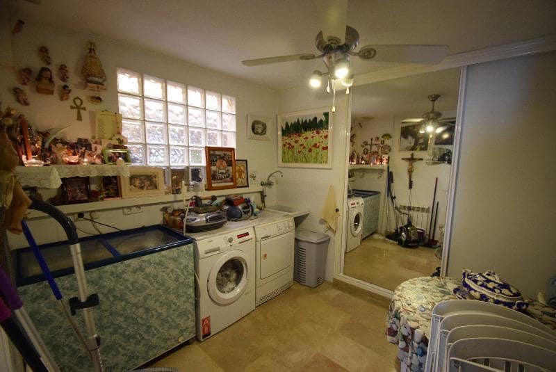 5 soverom Villa til salgs i Alfaz del Pi / L'Alfas del Pi med svømmebasseng garasje - € 700 000 (Ref: 6871010)