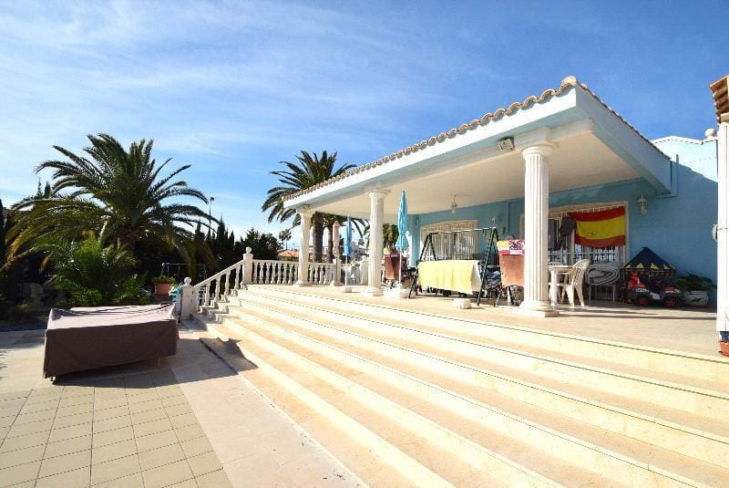 5 soverom Villa til salgs i Alfaz del Pi / L'Alfas del Pi med svømmebasseng garasje - € 700 000 (Ref: 6871010)