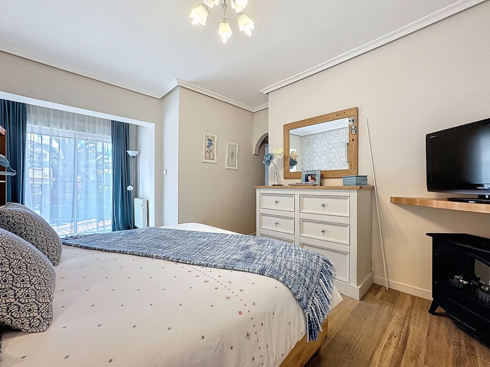 4 soveværelse Villa til salg i La Torre med swimmingpool garage - € 445.000 (Ref: 6871050)