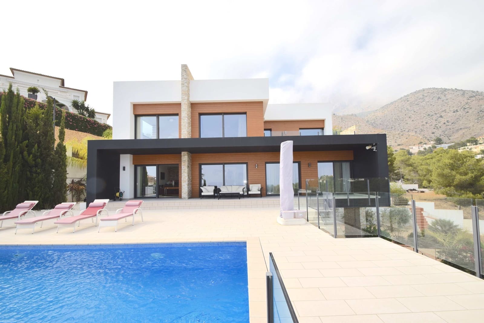 4 soverom Villa til salgs i Altea la Vella med svømmebasseng garasje - € 2 200 000 (Ref: 6871064)