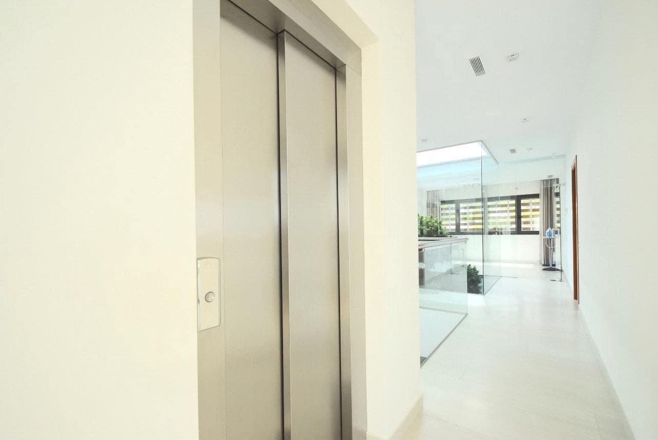 4 soverom Villa til salgs i Altea la Vella med svømmebasseng garasje - € 2 200 000 (Ref: 6871064)