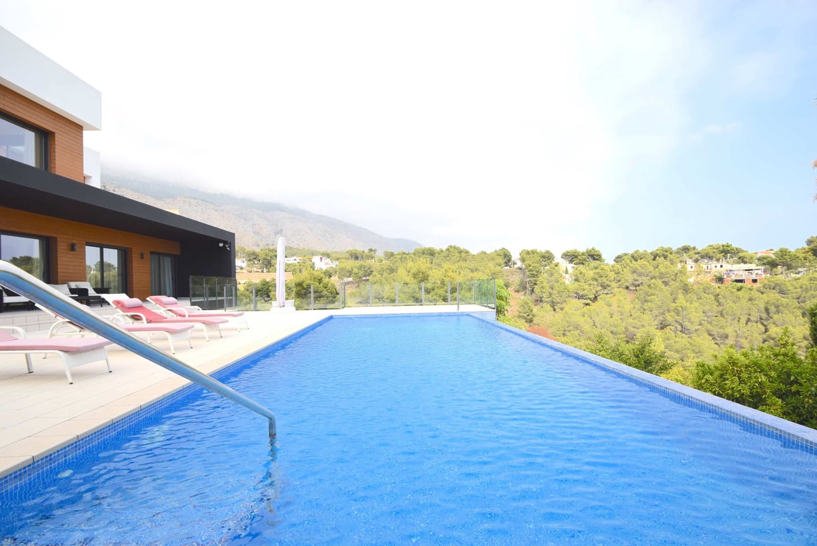 4 soverom Villa til salgs i Altea la Vella med svømmebasseng garasje - € 2 200 000 (Ref: 6871064)