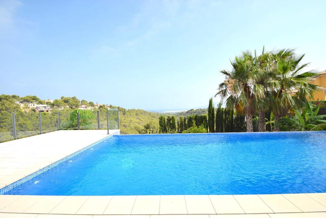 4 soverom Villa til salgs i Altea la Vella med svømmebasseng garasje - € 2 200 000 (Ref: 6871064)