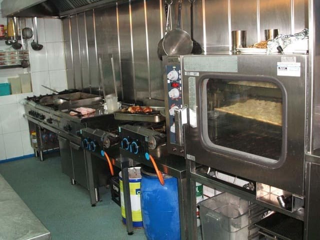 1 soverom Kommersiell til salgs i Albir, Alfaz del Pi / L'Alfàs del Pi med garasje - € 947 368 (Ref: 6871084)