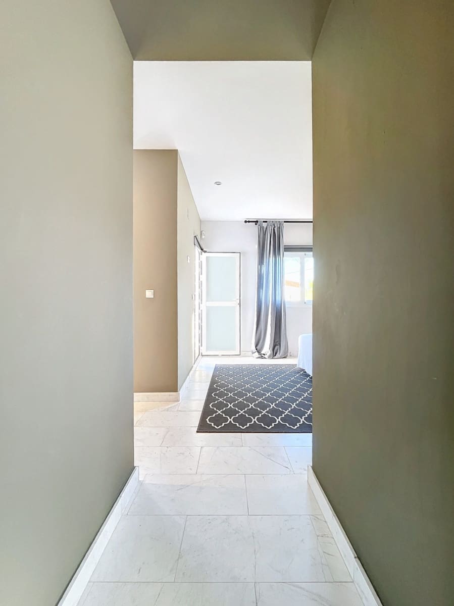 4 bedroom Villa for sale in Albir with pool garage - € 950,000 (Ref: 6871126)