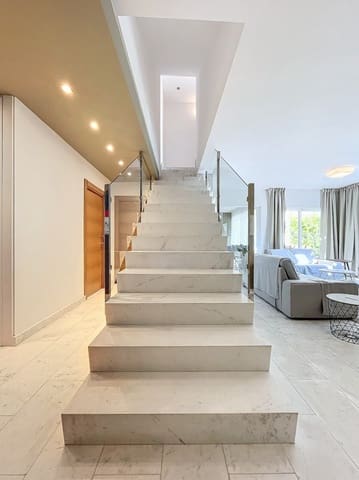 4 slaapkamer Villa te koop in Albir, Alfaz del Pi / L'Alfàs del Pi met zwembad garage - € 950.000 (Ref: 6871126)