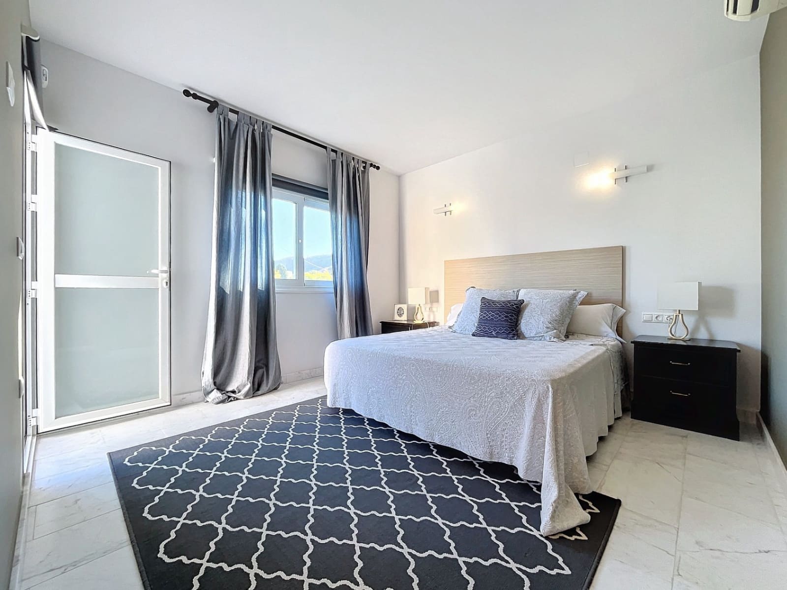 4 bedroom Villa for sale in Albir with pool garage - € 950,000 (Ref: 6871126)