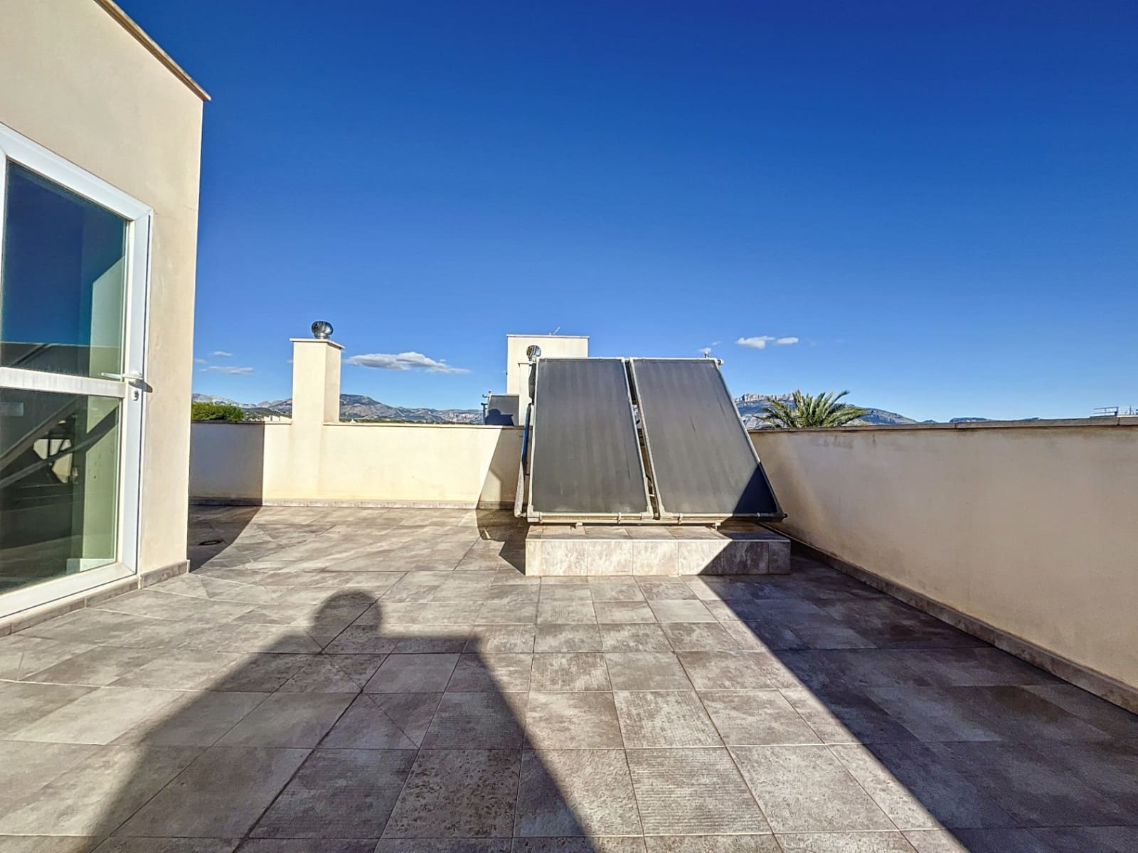 4 bedroom Villa for sale in Albir with pool garage - € 950,000 (Ref: 6871126)