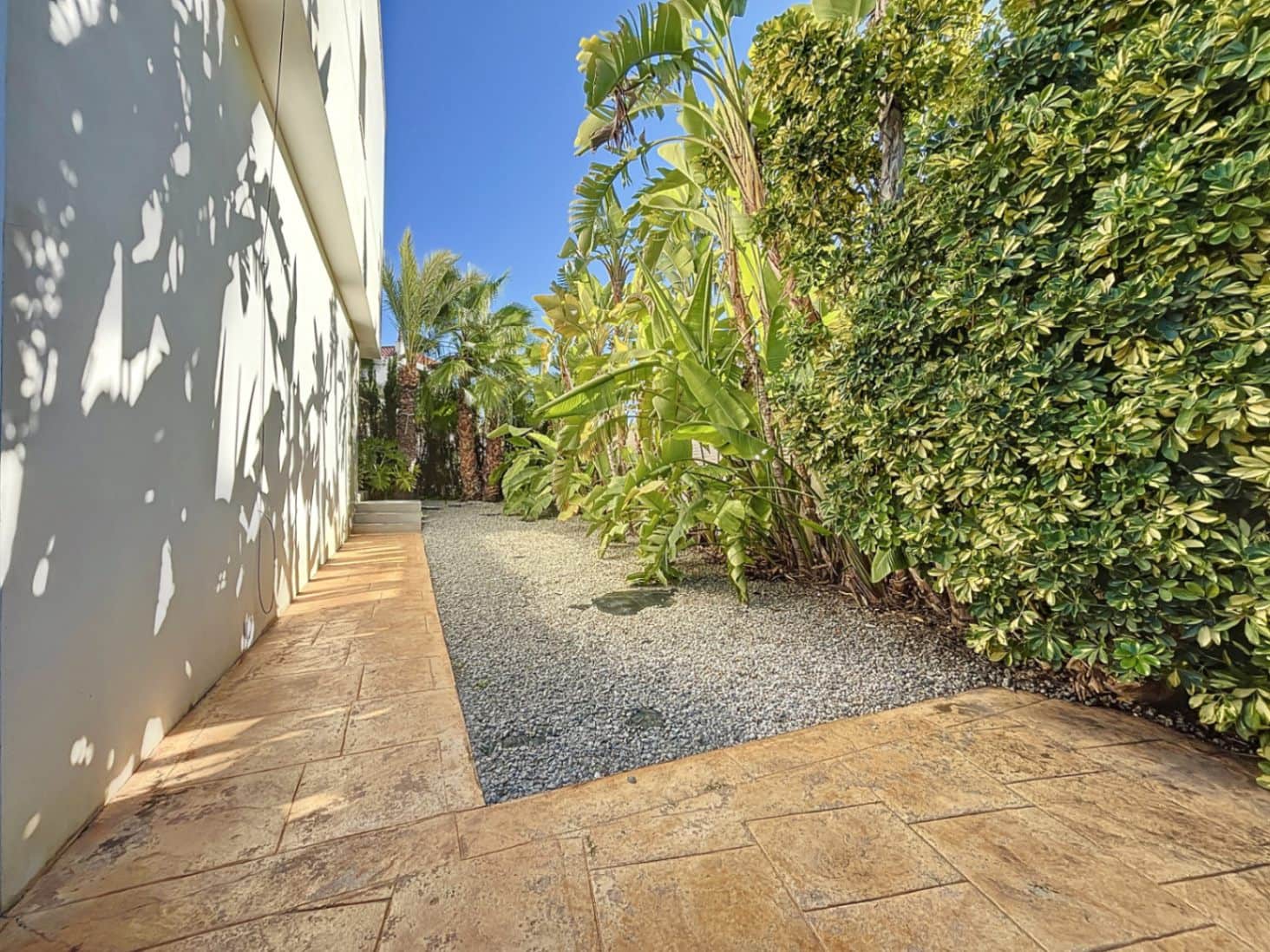 4 bedroom Villa for sale in Albir with pool garage - € 950,000 (Ref: 6871126)