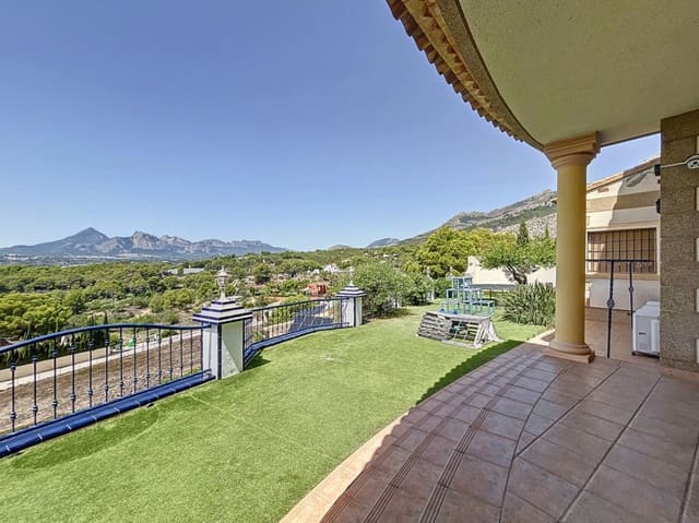 7 slaapkamer Villa te koop in Altea la Vella, Altea met zwembad garage - € 2.125.000 (Ref: 6871143)