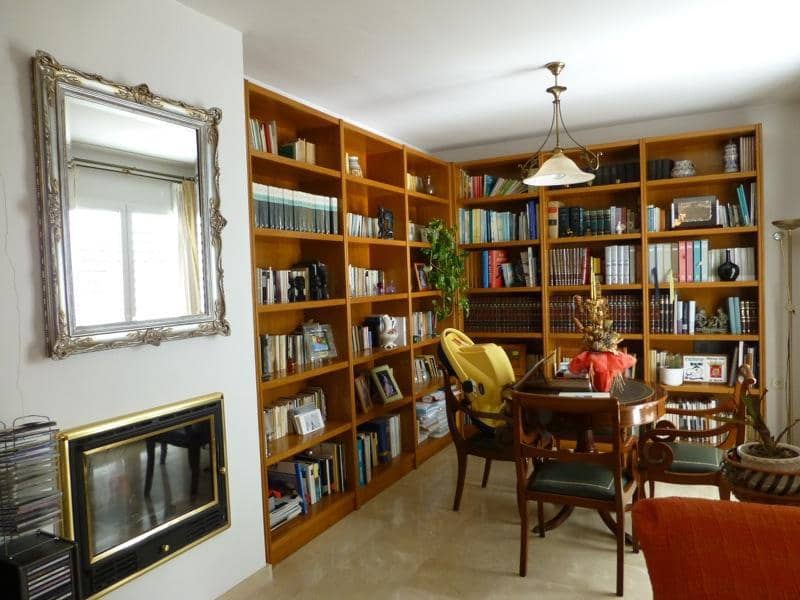 6 chambre Villa/Maison à vendre à Montiboli avec piscine garage - 947 500 € (Ref: 6871159)