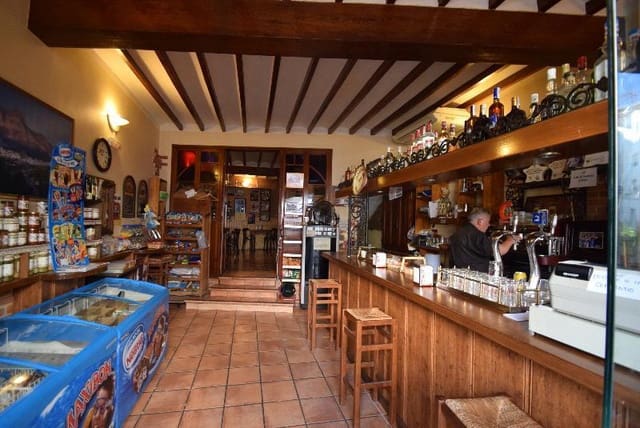 Restaurant/Bar for sale in La Nucia Pueblo  , La Nucia - € 552,000 (Ref: 6871165)