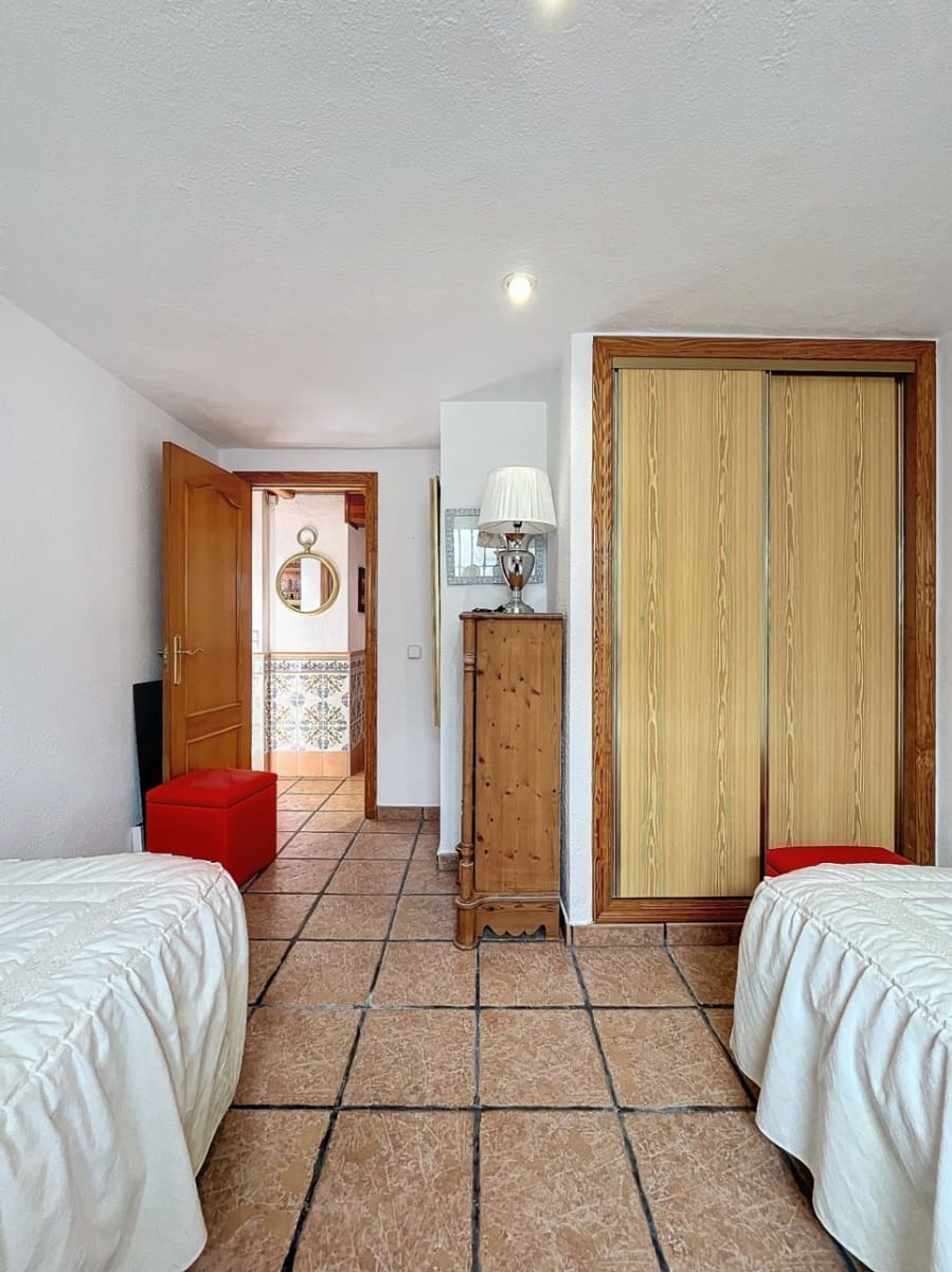 8 soveværelse Villa til salg i Alfaz del Pi / L'Alfas del Pi med swimmingpool garage - € 1.150.000 (Ref: 6871173)