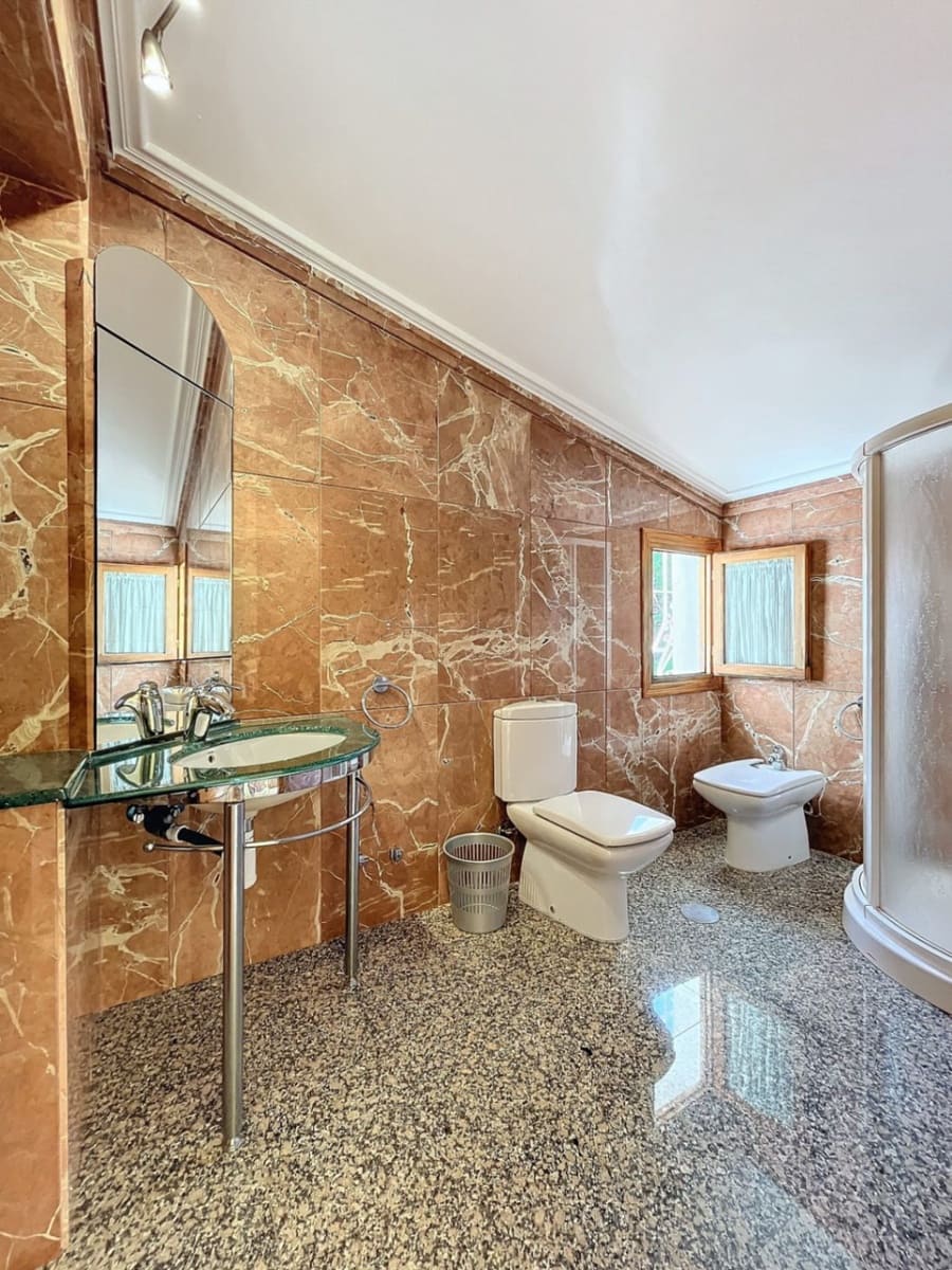 8 soveværelse Villa til salg i Alfaz del Pi / L'Alfas del Pi med swimmingpool garage - € 1.150.000 (Ref: 6871173)