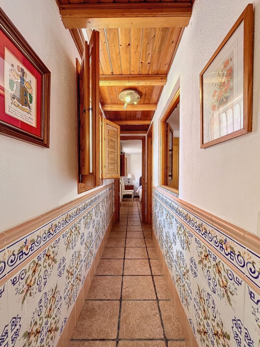 8 soveværelse Villa til salg i Alfaz del Pi / L'Alfas del Pi med swimmingpool garage - € 1.150.000 (Ref: 6871173)