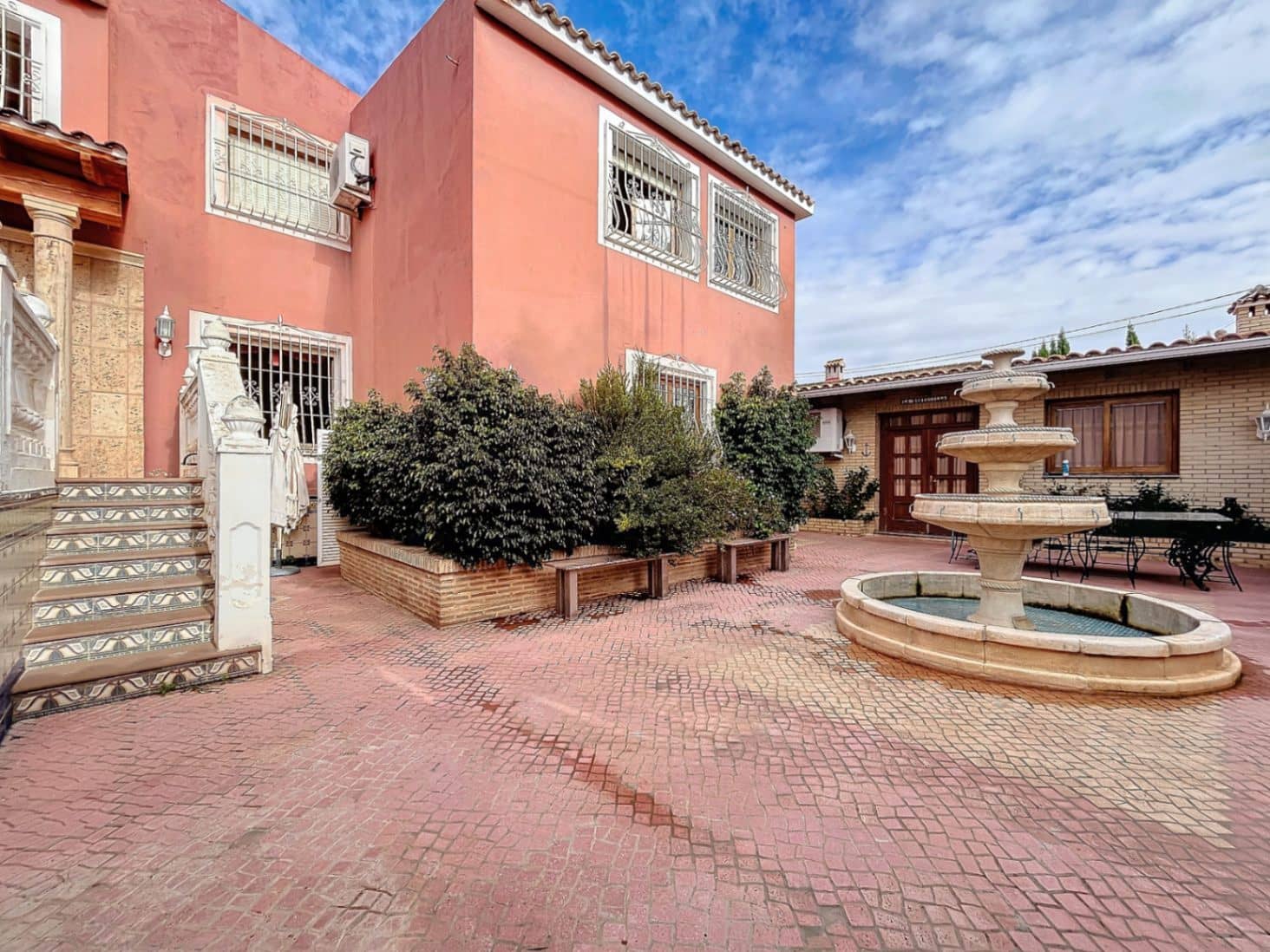 8 soveværelse Villa til salg i Alfaz del Pi / L'Alfas del Pi med swimmingpool garage - € 1.150.000 (Ref: 6871173)