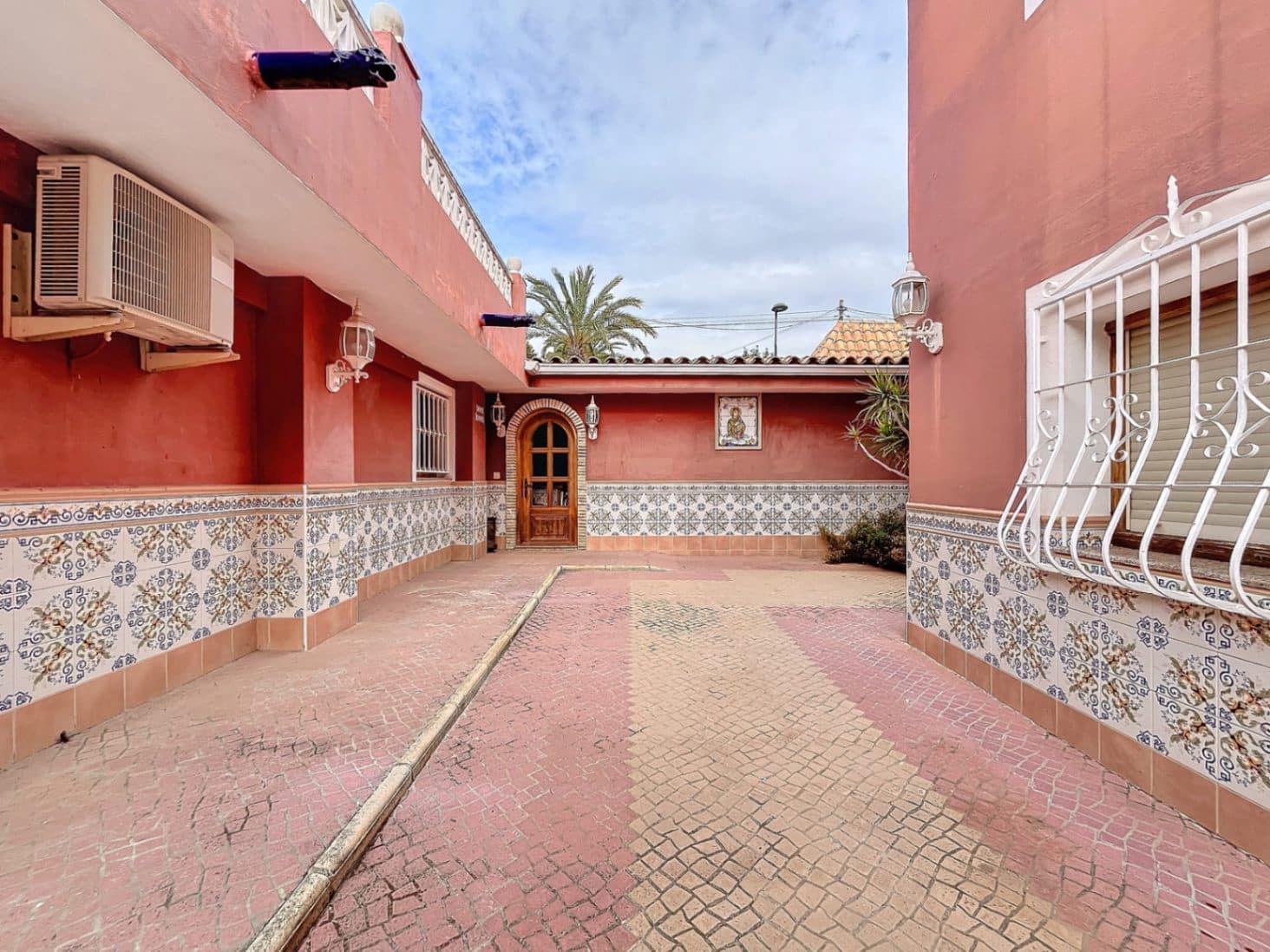 8 soveværelse Villa til salg i Alfaz del Pi / L'Alfas del Pi med swimmingpool garage - € 1.150.000 (Ref: 6871173)