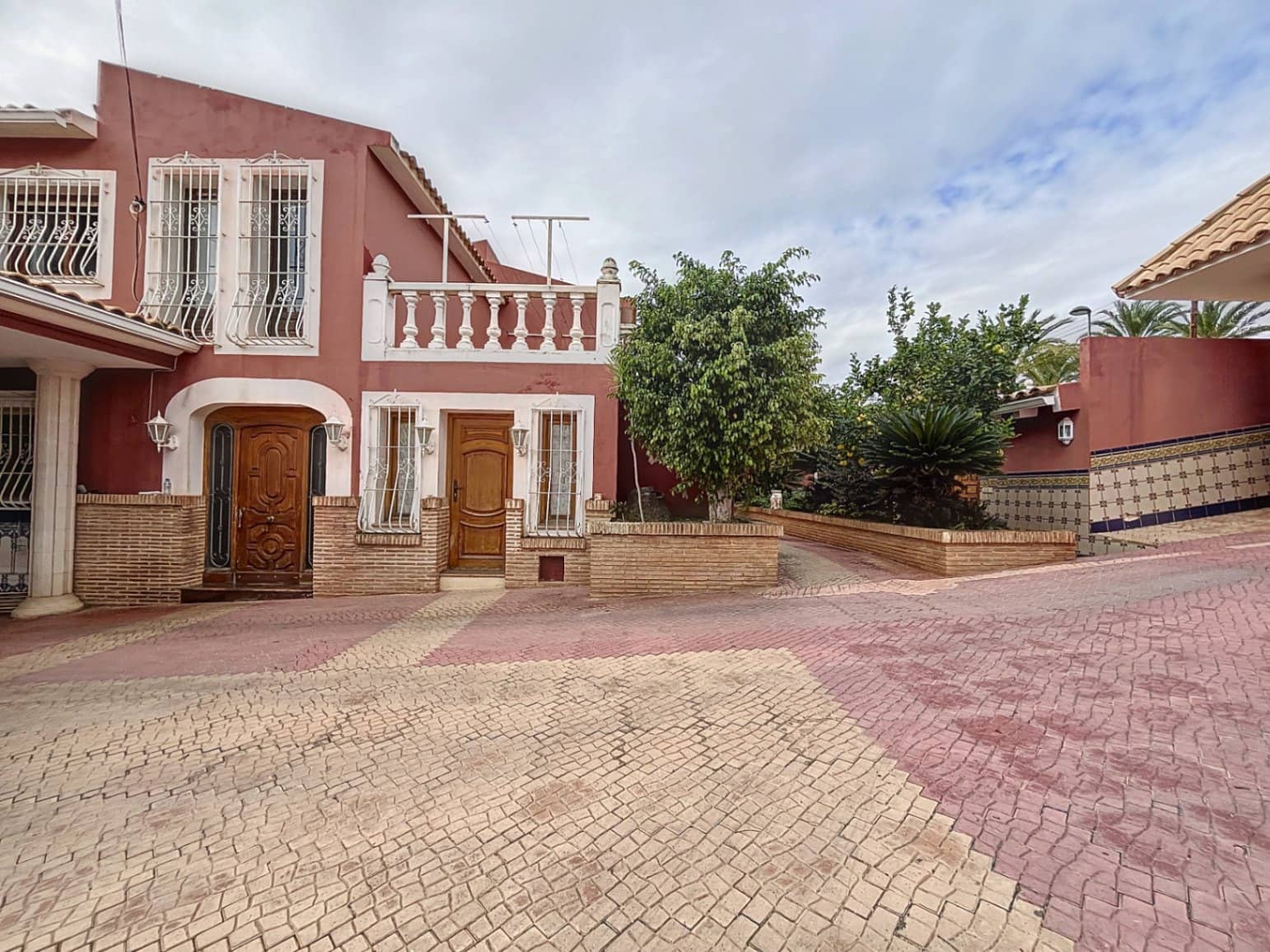 8 soveværelse Villa til salg i Alfaz del Pi / L'Alfas del Pi med swimmingpool garage - € 1.150.000 (Ref: 6871173)