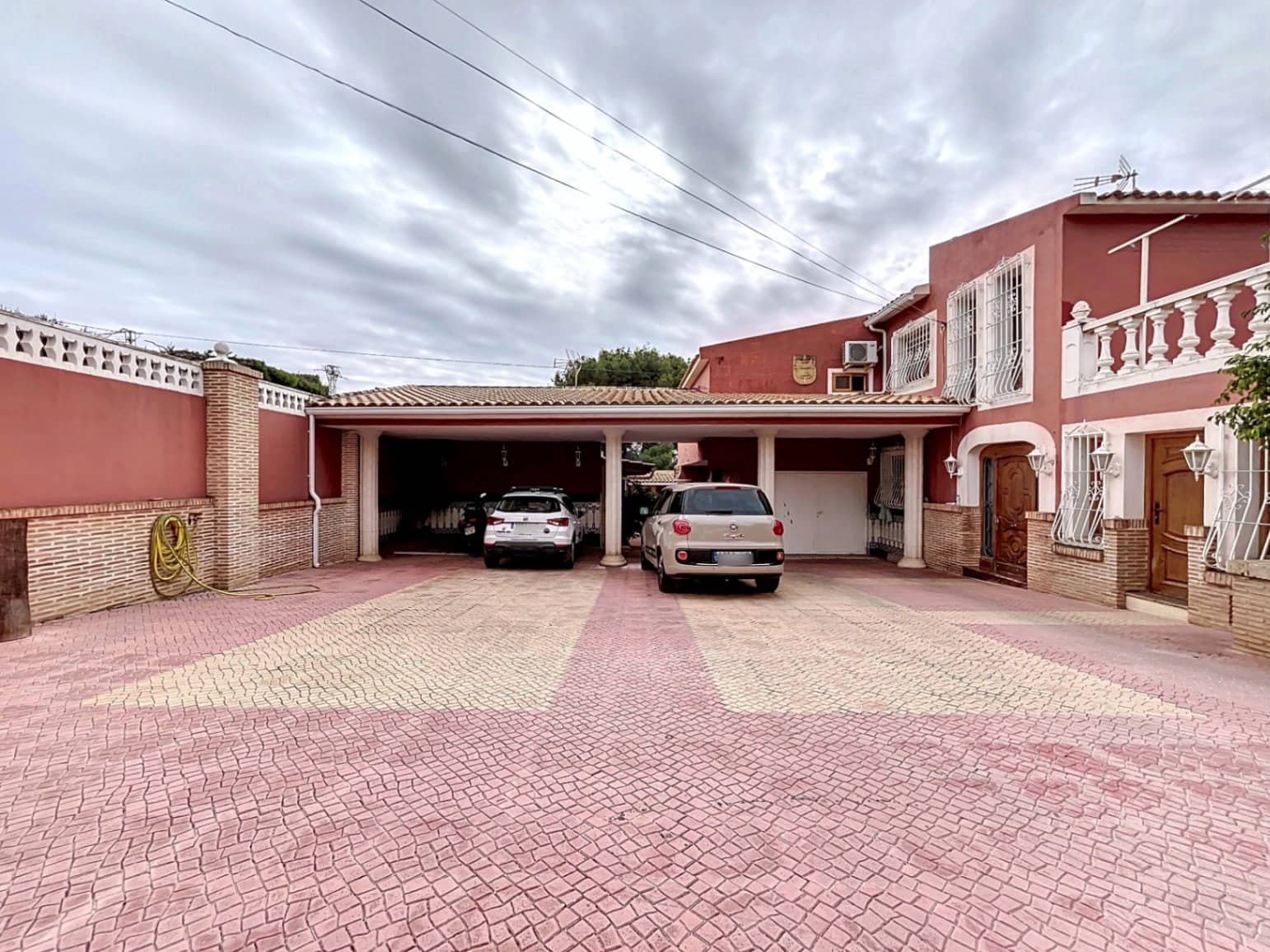 8 soveværelse Villa til salg i Alfaz del Pi / L'Alfas del Pi med swimmingpool garage - € 1.150.000 (Ref: 6871173)