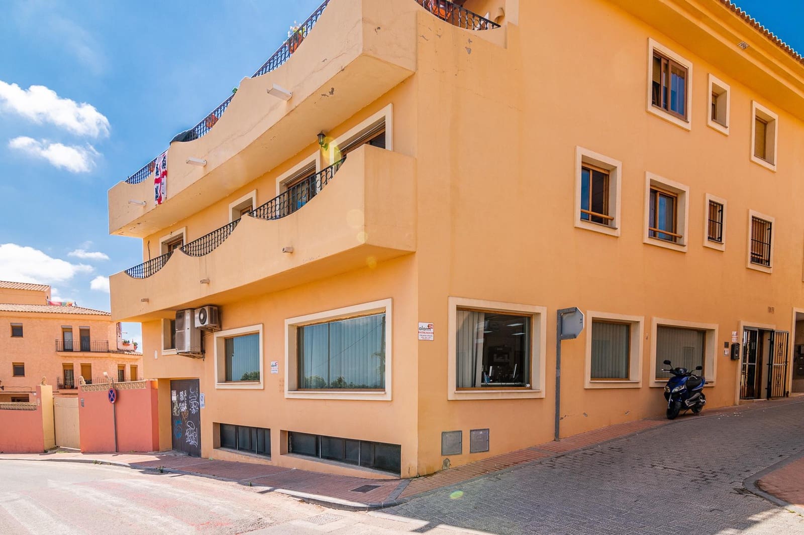 Kommersiell til salgs i Alfaz del Pi / L'Alfas del Pi - € 220 000 (Ref: 6871219)