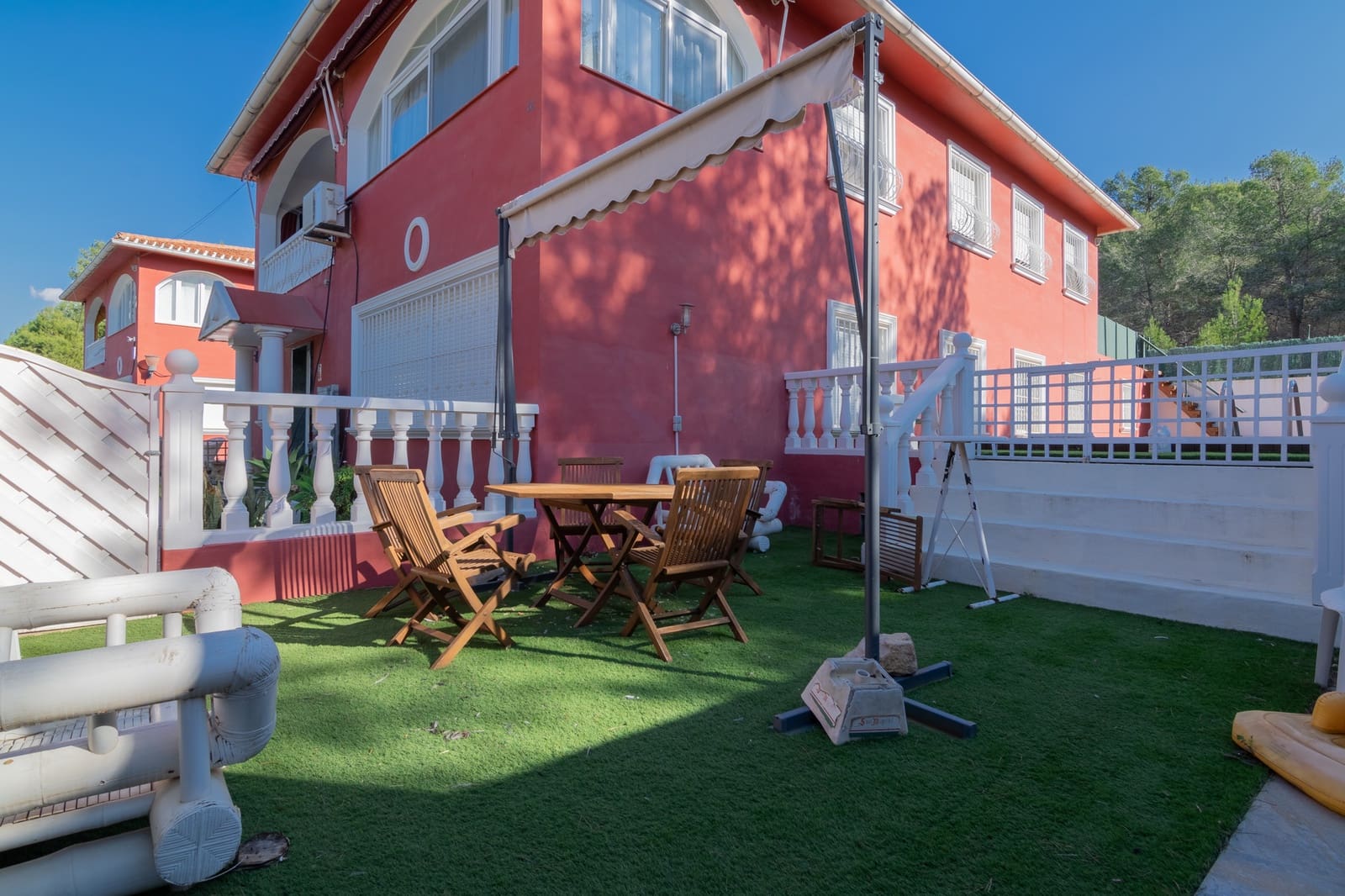 14 bedroom Villa for sale in Albir with pool garage - € 1,250,000 (Ref: 6871227)