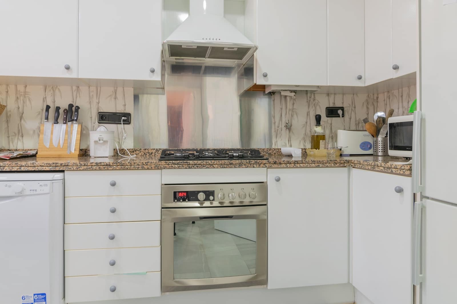 14 bedroom Villa for sale in Albir with pool garage - € 1,250,000 (Ref: 6871227)