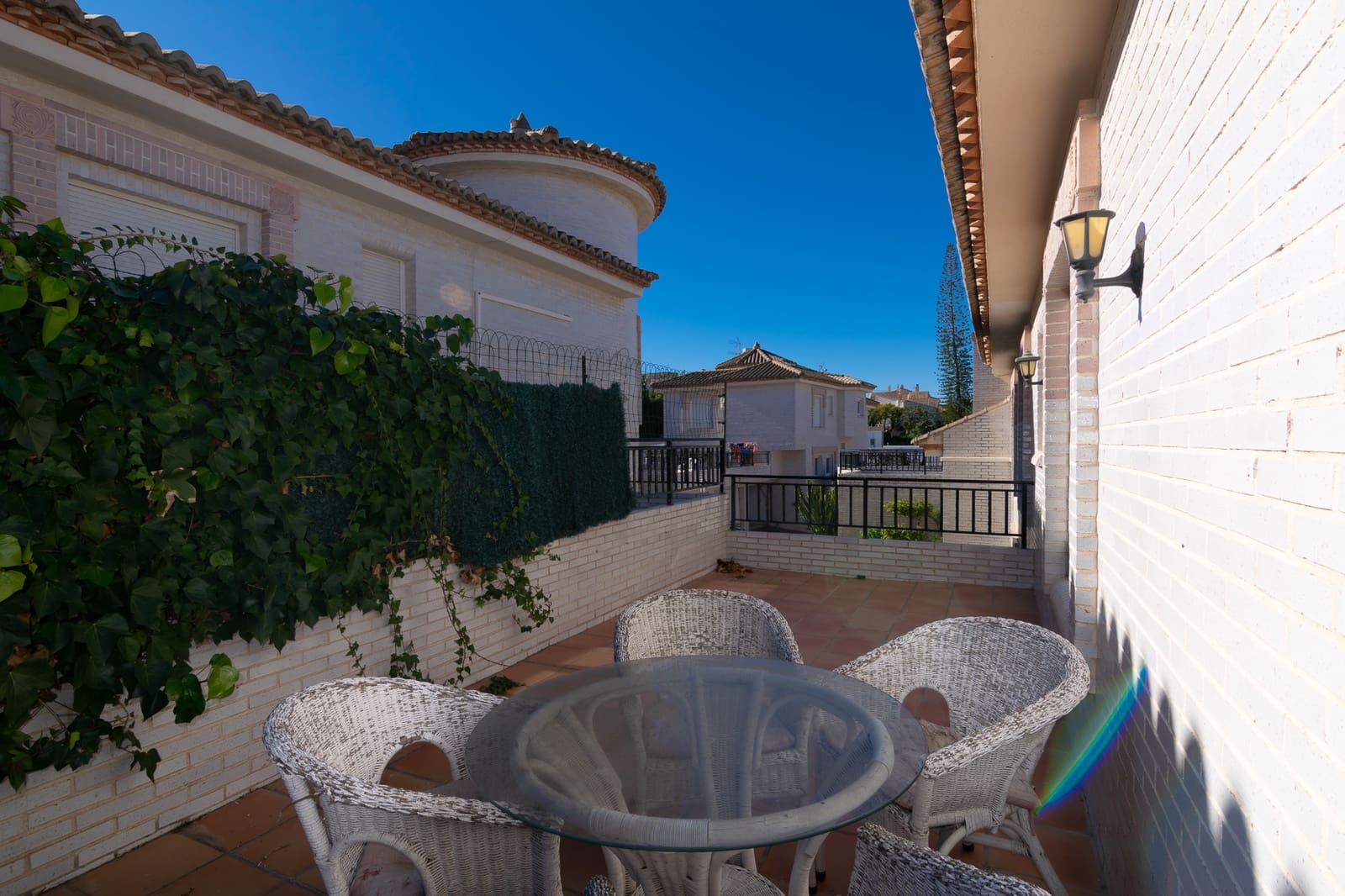 5 soverom Kjedet enebolig til salgs i Albir med svømmebasseng - € 520 000 (Ref: 6871230)