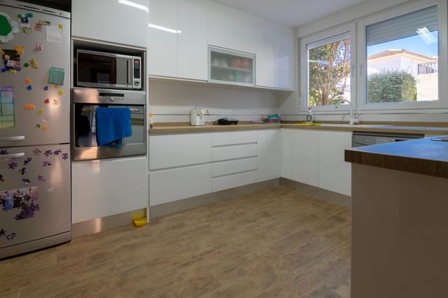 5 Zimmer Doppelhaus zu verkaufen in Albir, Alfaz del Pi / L'Alfàs del Pi mit Pool - 520.000 € (Ref: 6871230)