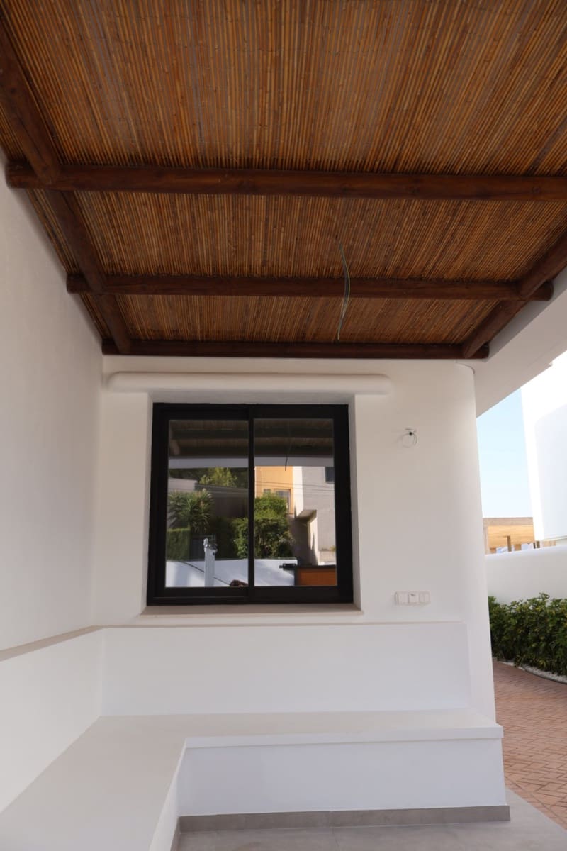 4 soverom Villa til salgs i Albir med garasje - € 875 000 (Ref: 6871250)