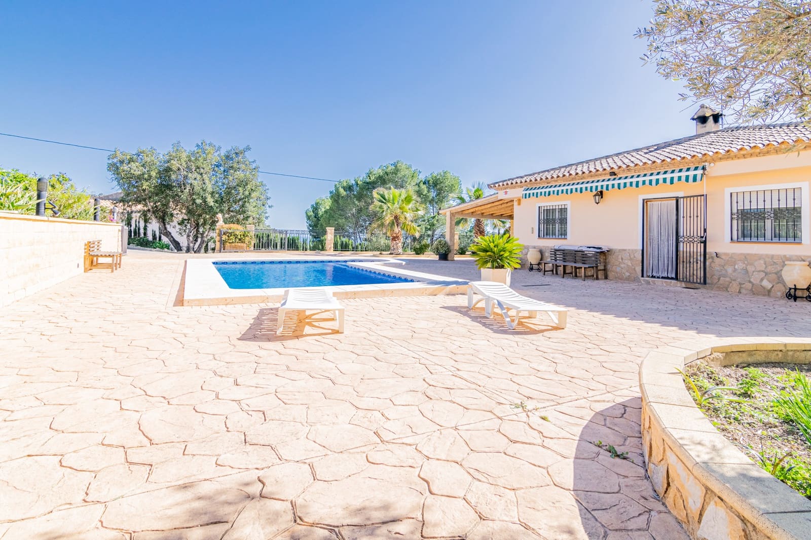 4 chambre Villa/Maison à vendre à La Villajoyosa / Vila Joiosa avec piscine garage - 632 000 € (Ref: 6871272)