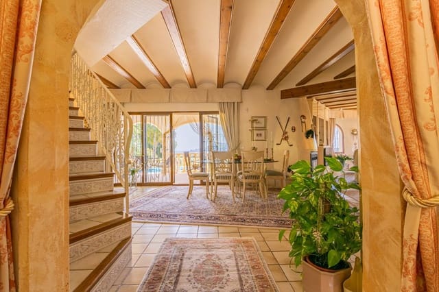 5 slaapkamer Villa te koop in Altea la Vella, Altea met zwembad garage - € 995.000 (Ref: 6889102)