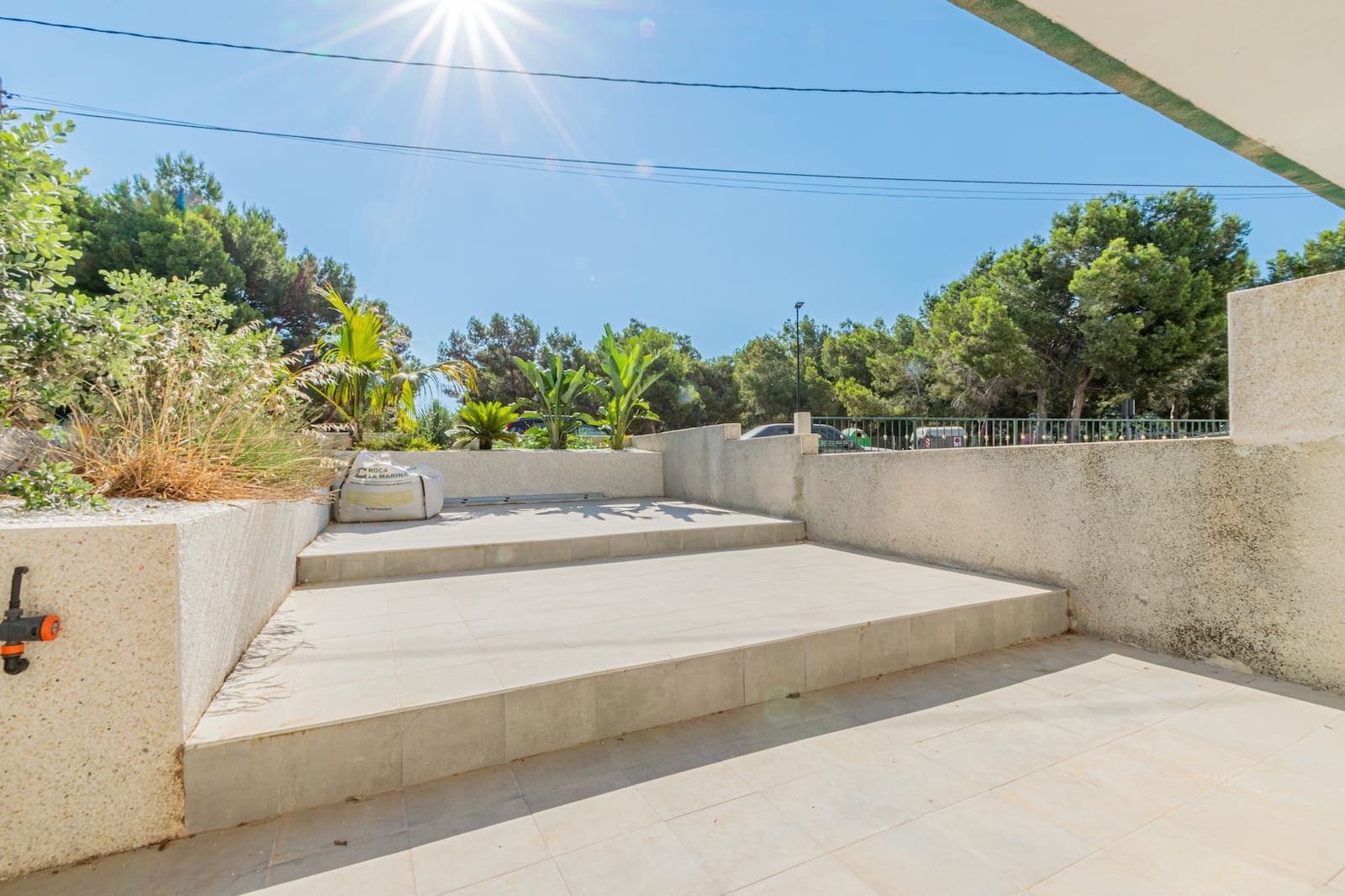 2 soverom Kommersiell til salgs i Albir med svømmebasseng - € 179 000 (Ref: 7019521)