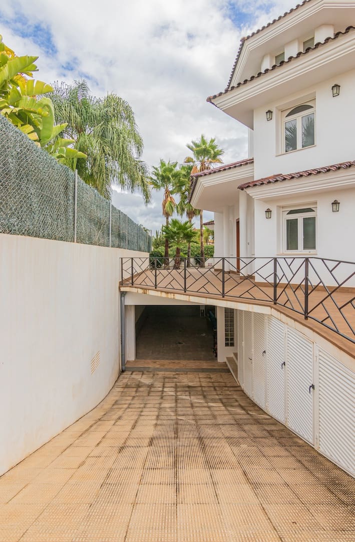 6 chambre Villa/Maison à vendre à Alfaz del Pi / L'Alfas del Pi avec piscine garage - 1 510 000 € (Ref: 7180452)