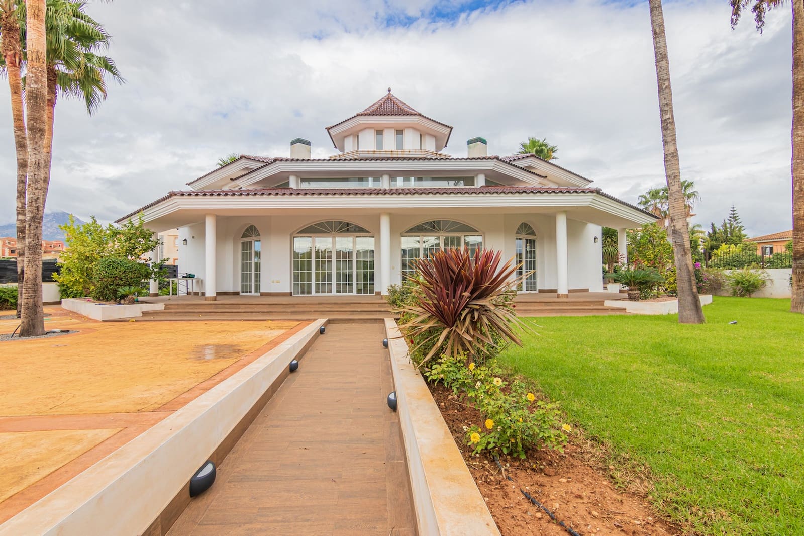 6 chambre Villa/Maison à vendre à Alfaz del Pi / L'Alfas del Pi avec piscine garage - 1 510 000 € (Ref: 7180452)