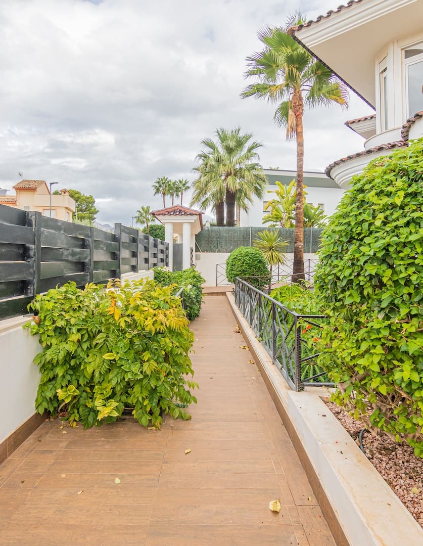 6 chambre Villa/Maison à vendre à Alfaz del Pi / L'Alfas del Pi avec piscine garage - 1 510 000 € (Ref: 7180452)