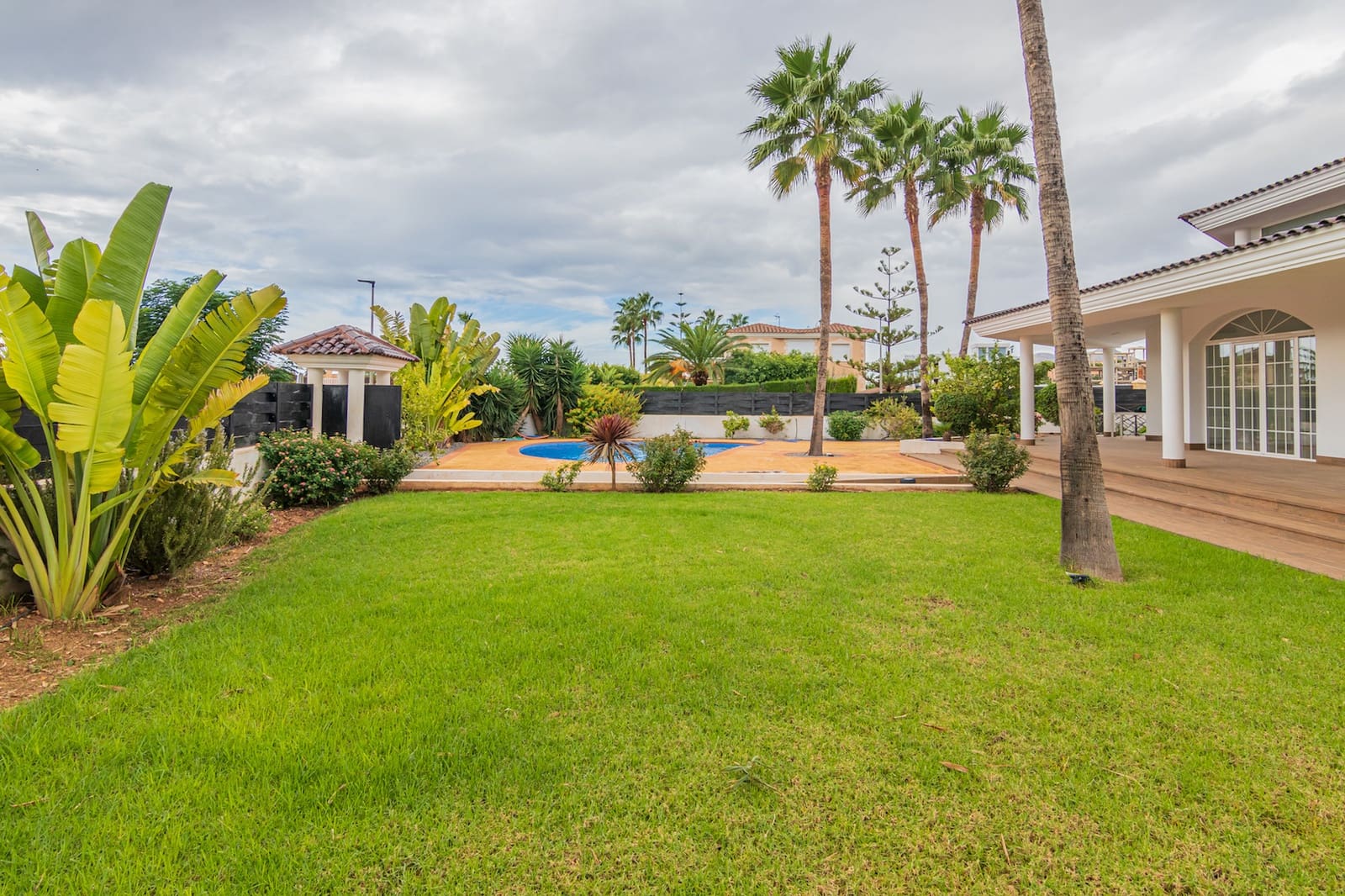 6 chambre Villa/Maison à vendre à Alfaz del Pi / L'Alfas del Pi avec piscine garage - 1 510 000 € (Ref: 7180452)