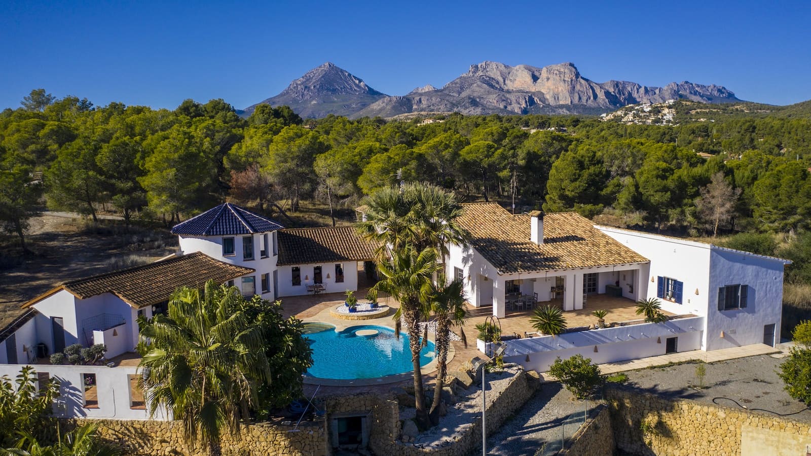 7 chambre Villa/Maison à vendre à Alfaz del Pi / L'Alfas del Pi avec piscine garage - 1 550 000 € (Ref: 7385876)