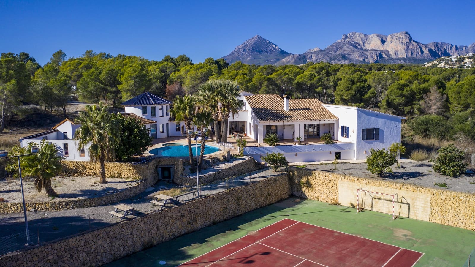 7 chambre Villa/Maison à vendre à Alfaz del Pi / L'Alfas del Pi avec piscine garage - 1 550 000 € (Ref: 7385876)