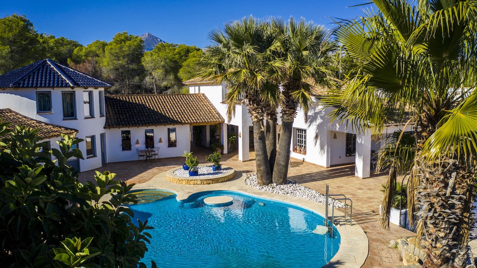 7 chambre Villa/Maison à vendre à Alfaz del Pi / L'Alfas del Pi avec piscine garage - 1 550 000 € (Ref: 7385876)