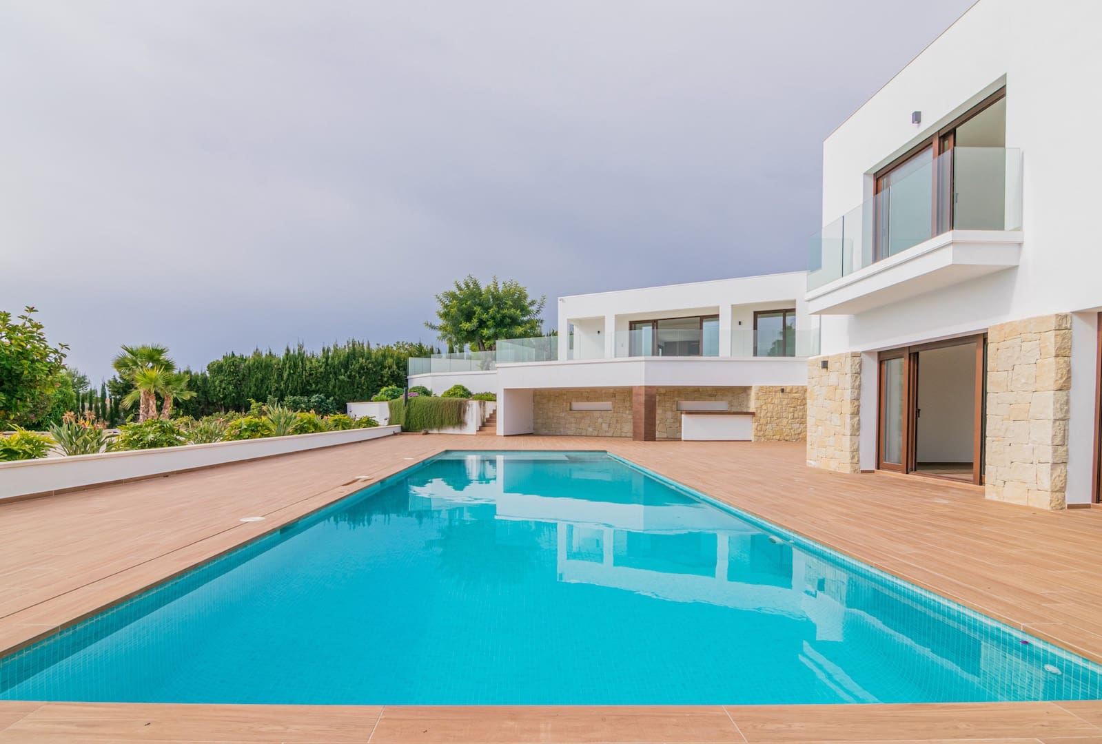 5 bedroom Villa for sale in Altea with pool garage - € 2,250,000 (Ref: 7414372)