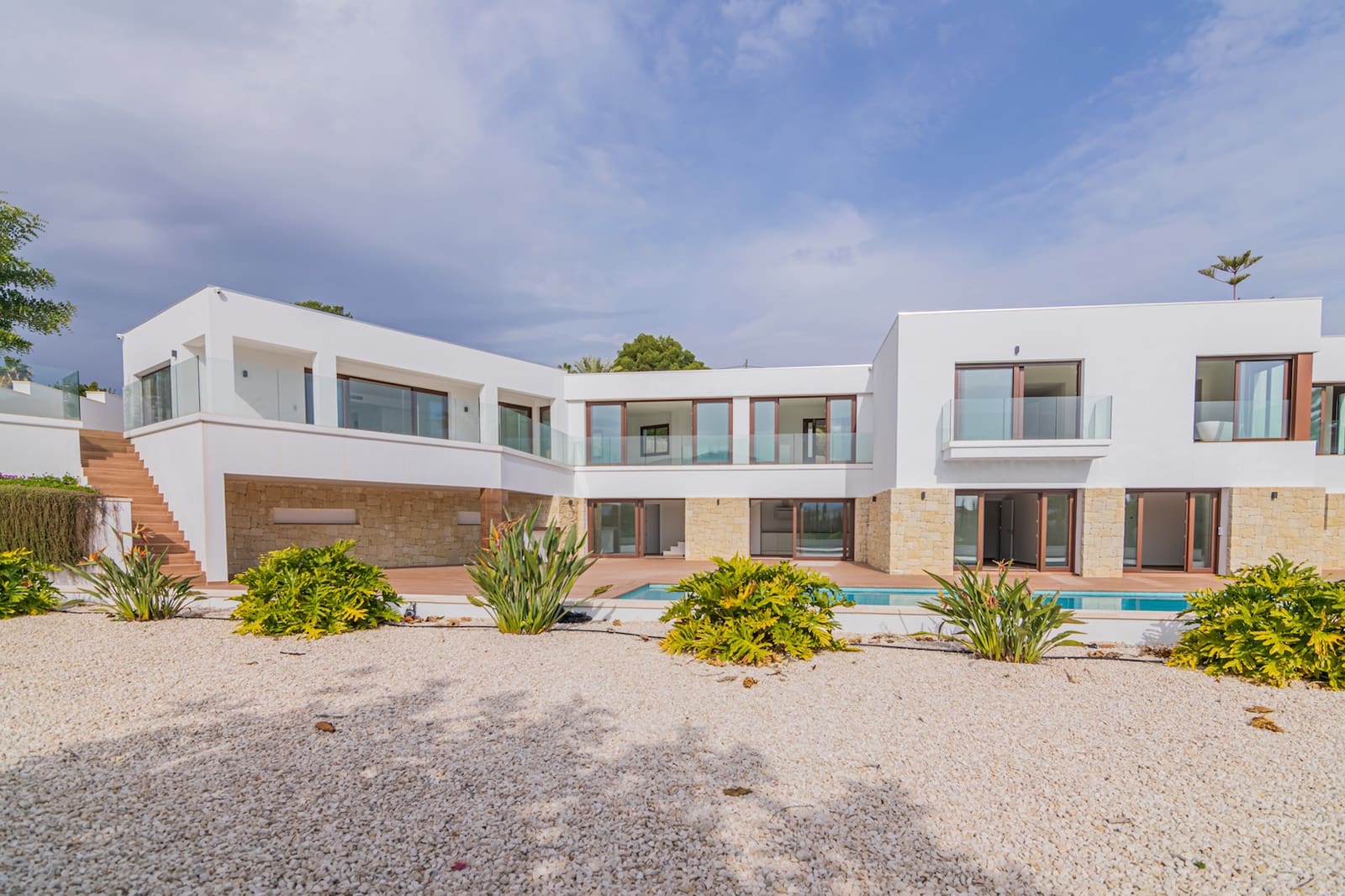 5 bedroom Villa for sale in Altea with pool garage - € 2,250,000 (Ref: 7414372)