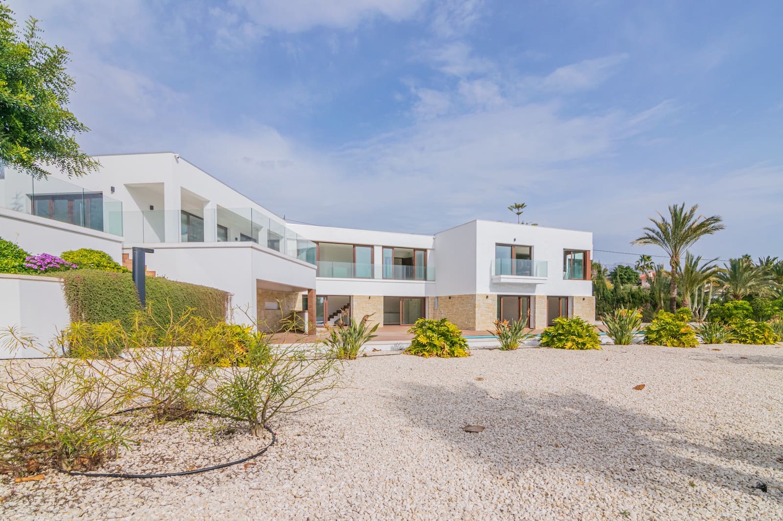 5 bedroom Villa for sale in Altea with pool garage - € 2,250,000 (Ref: 7414372)