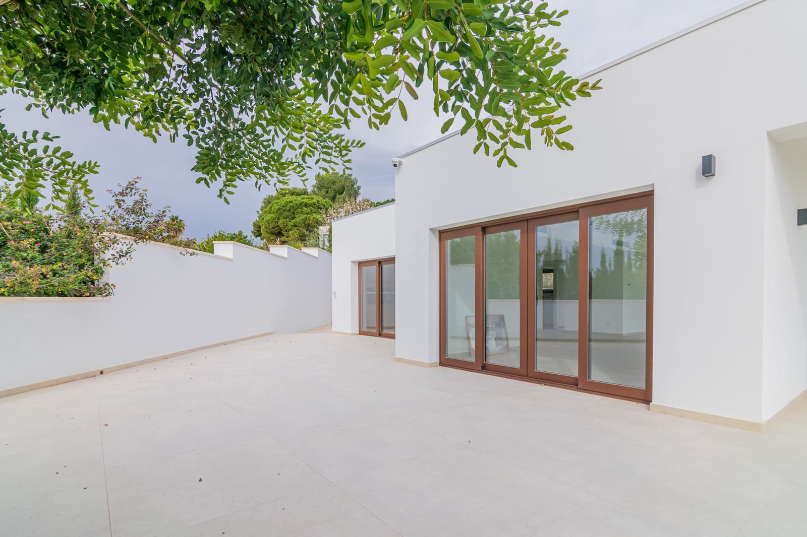 5 bedroom Villa for sale in Altea with pool garage - € 2,250,000 (Ref: 7414372)