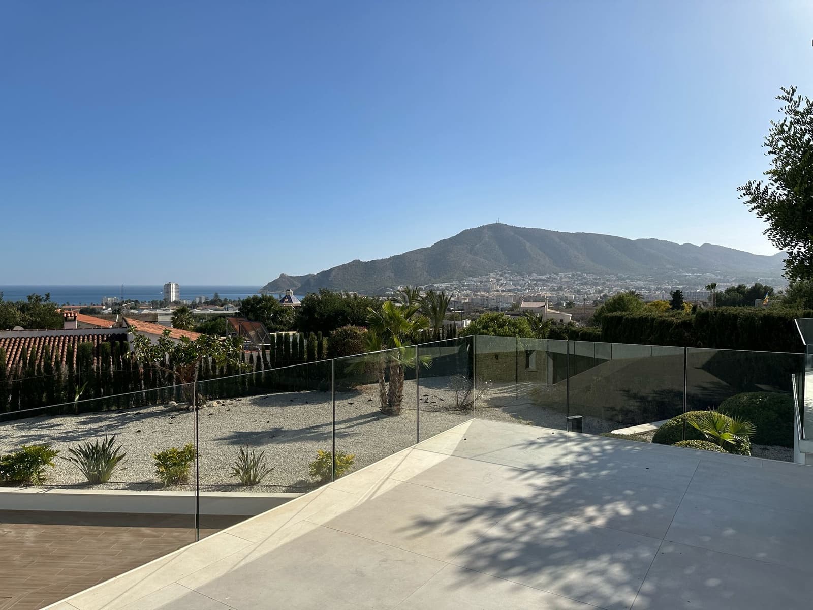 5 bedroom Villa for sale in Altea with pool garage - € 2,250,000 (Ref: 7414372)