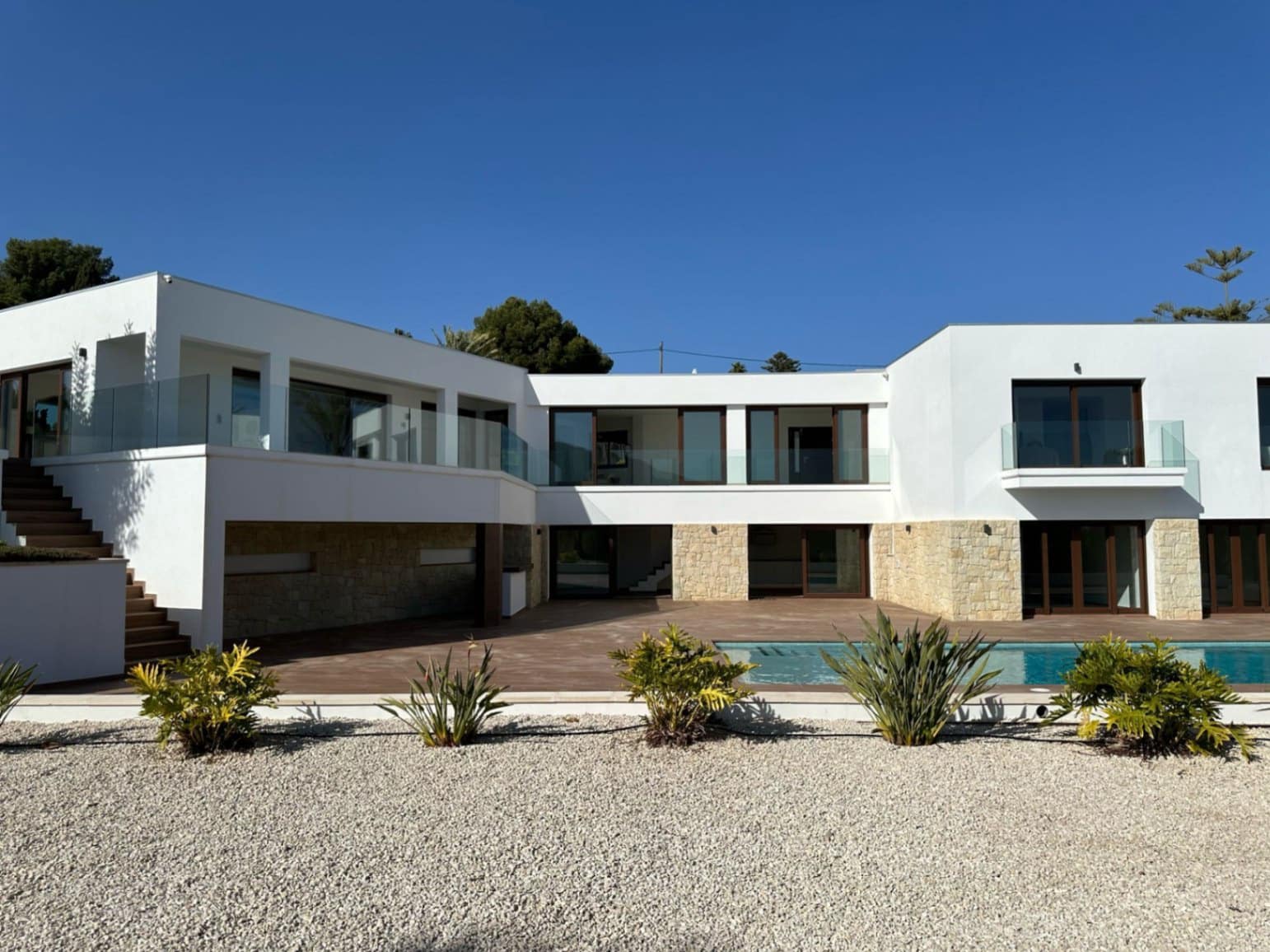 5 bedroom Villa for sale in Altea with pool garage - € 2,250,000 (Ref: 7414372)