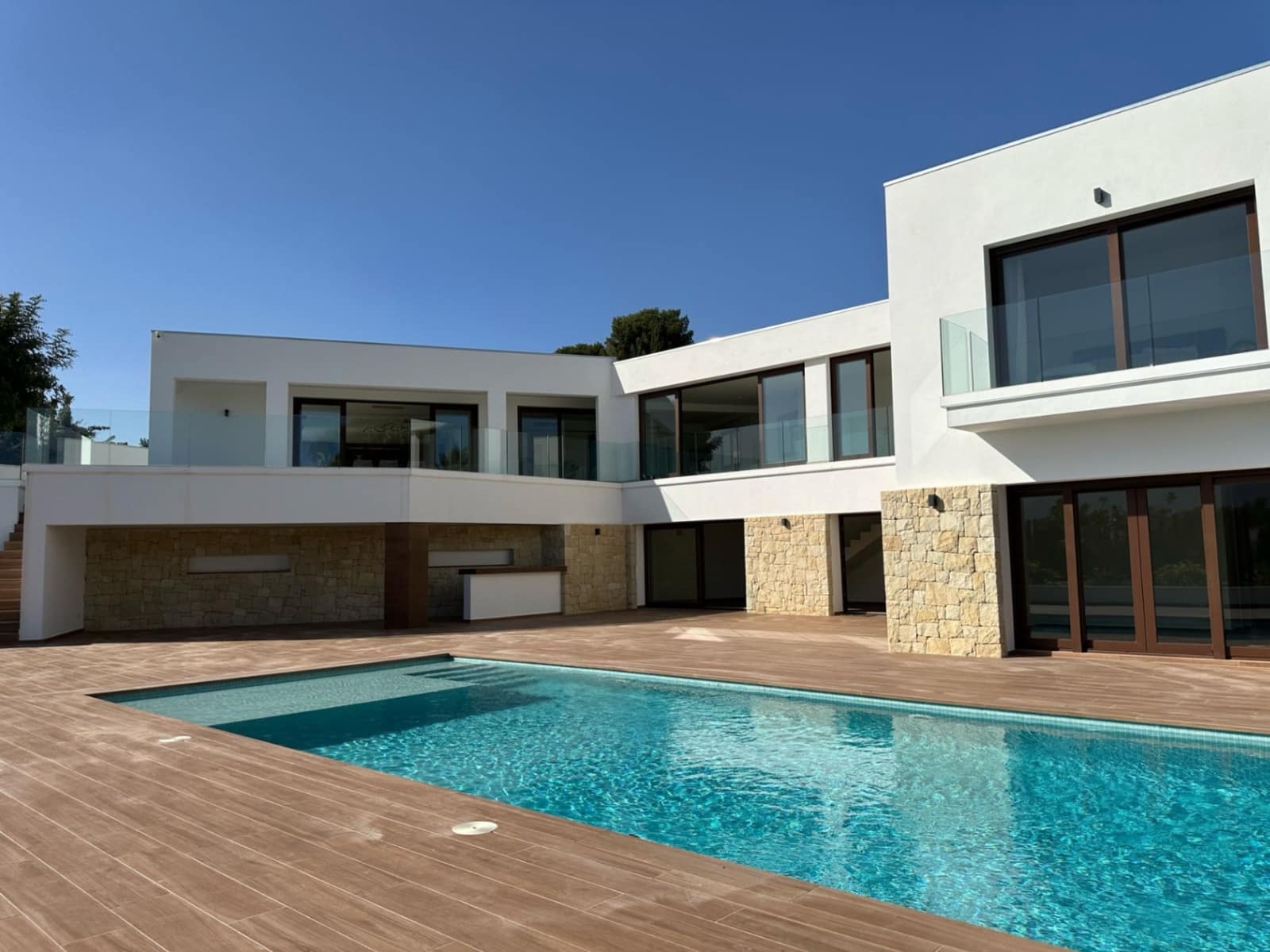 5 bedroom Villa for sale in Altea with pool garage - € 2,250,000 (Ref: 7414372)