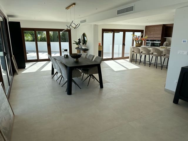 5 chambre Villa/Maison à vendre à Altea avec piscine garage - 2 250 000 € (Ref: 7414372)