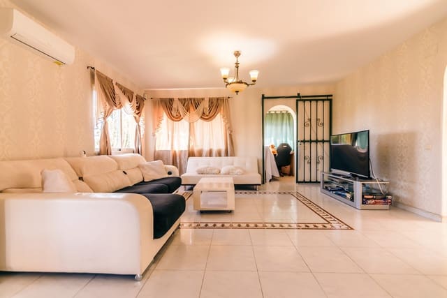 3 slaapkamer Villa te koop in Barranco Hondo - Varadero  , La Nucia met zwembad - € 590.000 (Ref: 7578050)